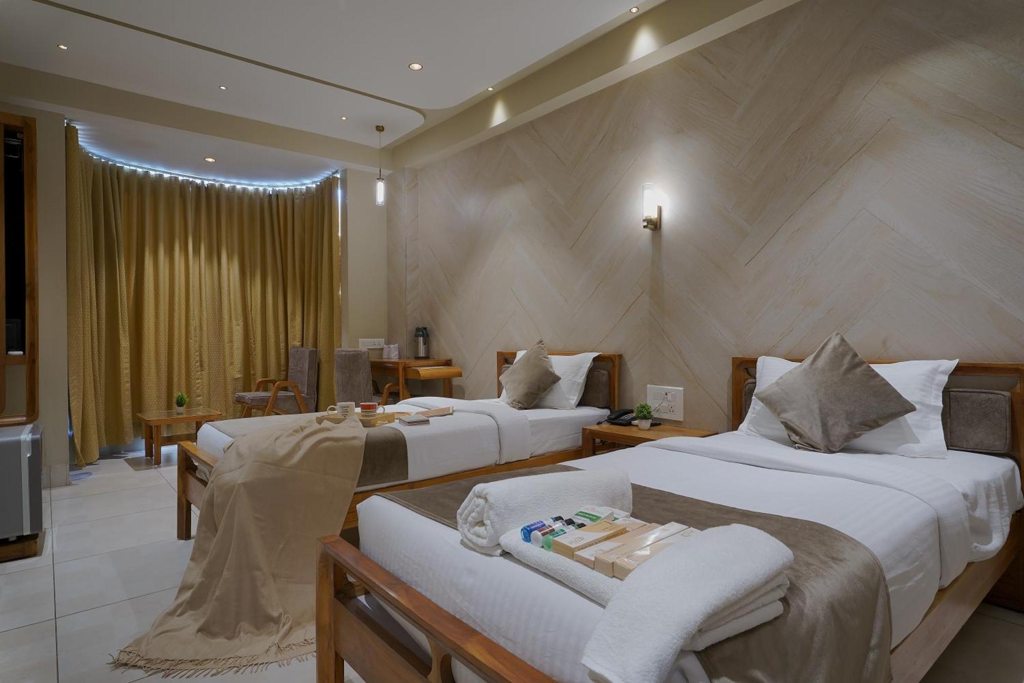 Artilla Inn Amhedabad Dış mekan fotoğraf