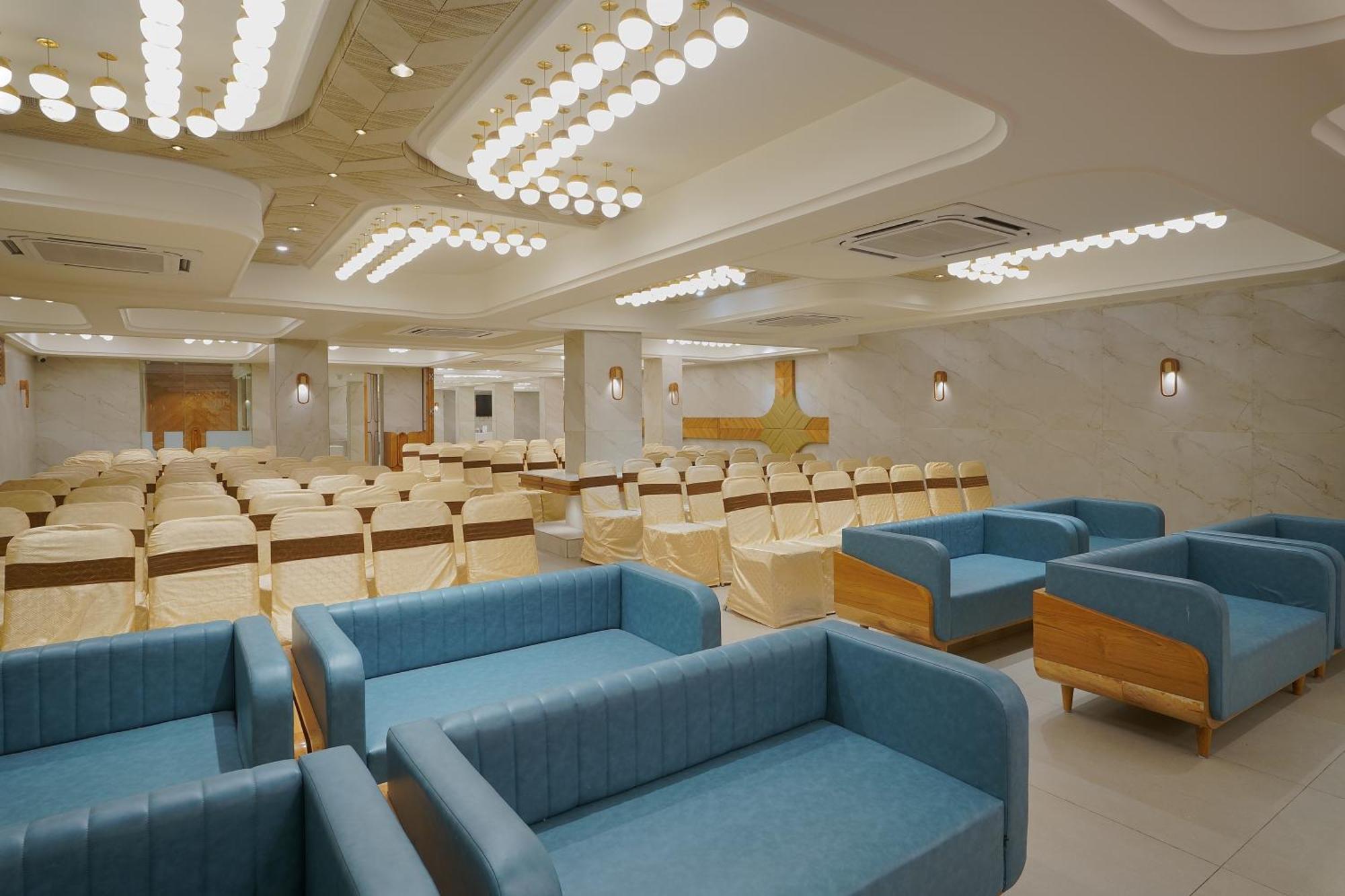 Artilla Inn Amhedabad Dış mekan fotoğraf