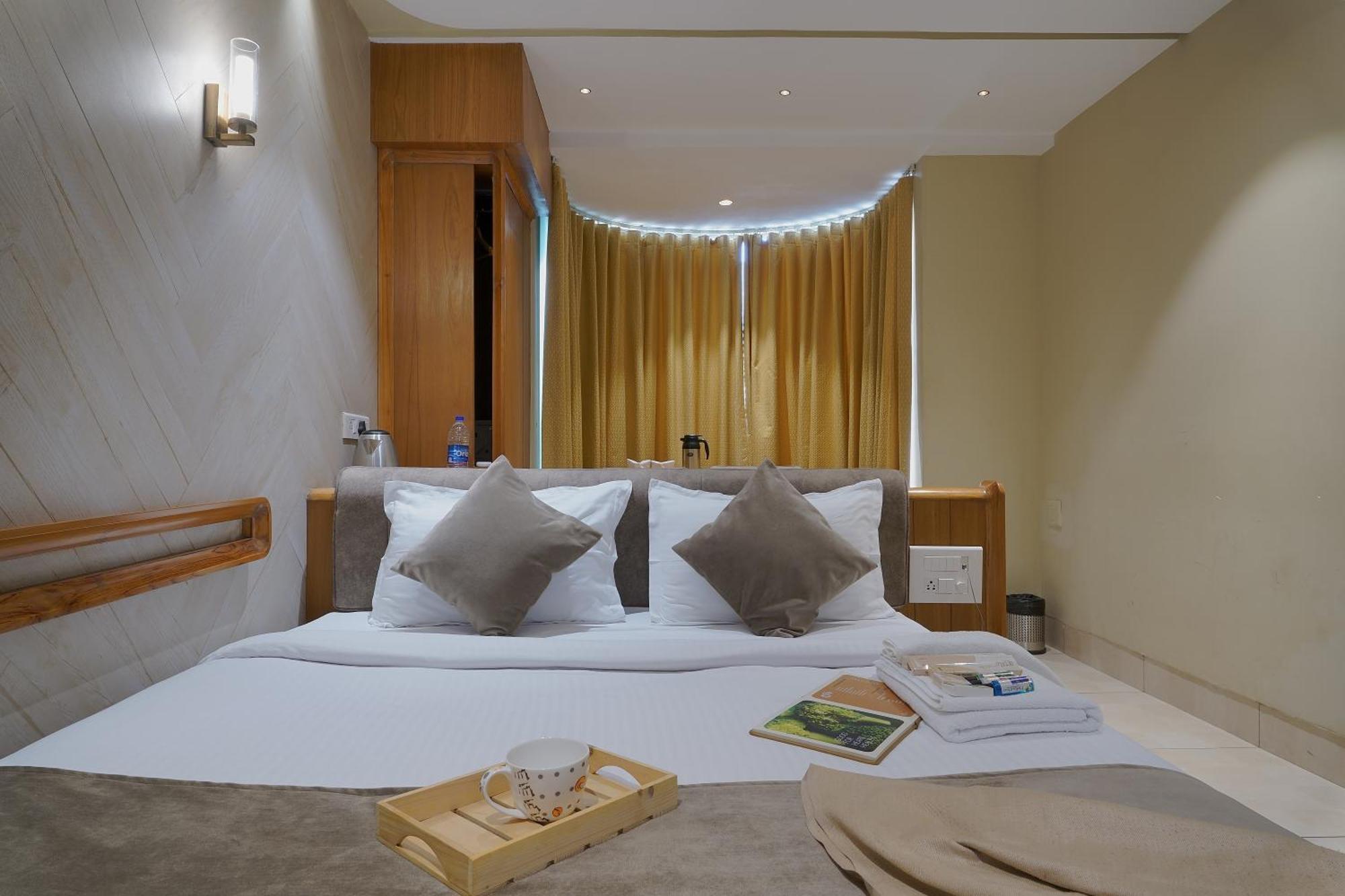 Artilla Inn Amhedabad Dış mekan fotoğraf