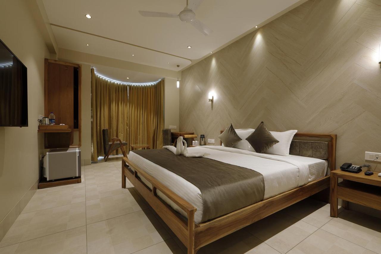 Artilla Inn Amhedabad Dış mekan fotoğraf