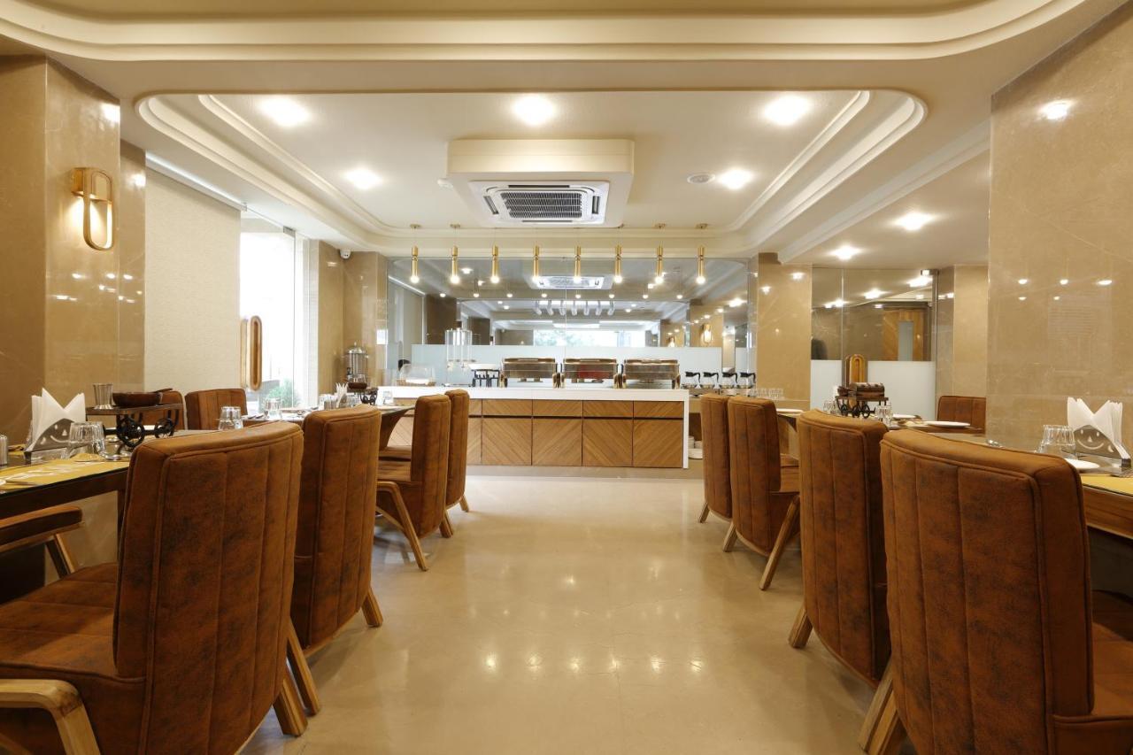 Artilla Inn Amhedabad Dış mekan fotoğraf