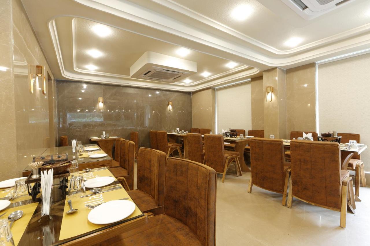Artilla Inn Amhedabad Dış mekan fotoğraf