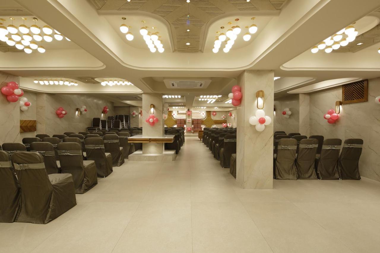 Artilla Inn Amhedabad Dış mekan fotoğraf